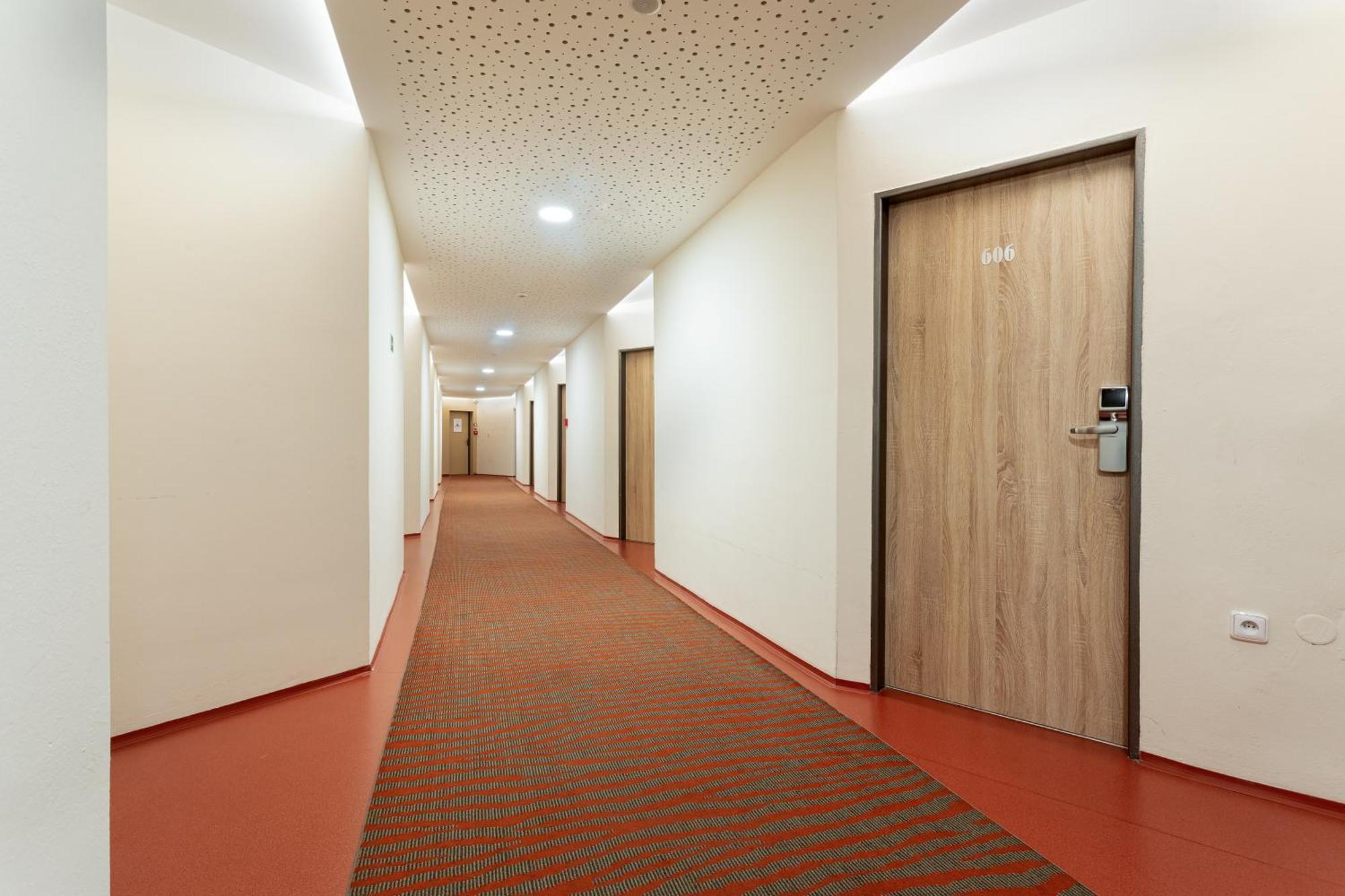 Hotel Koruna Опава Екстер'єр фото