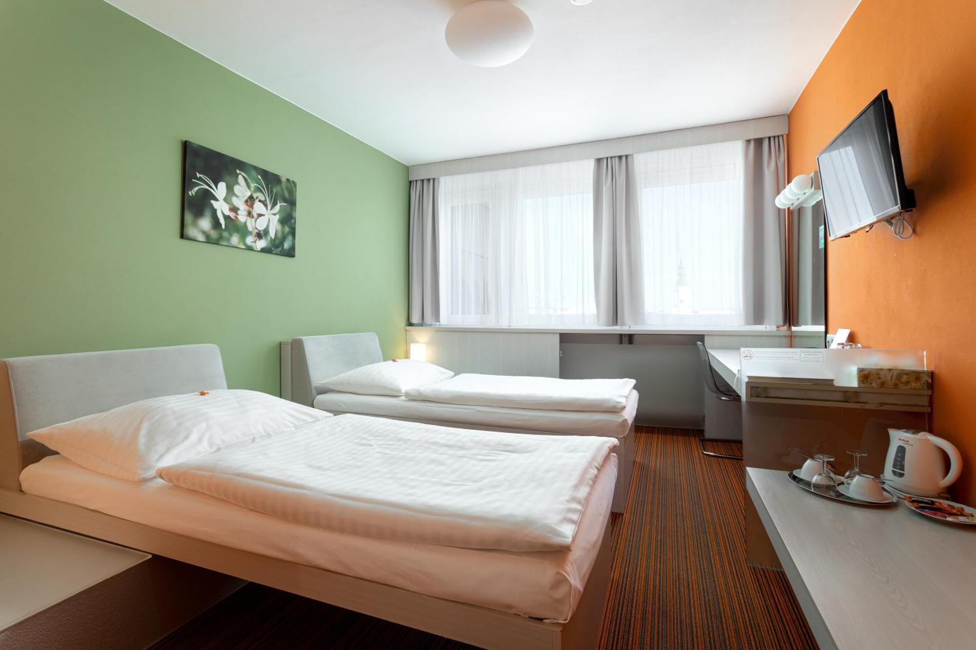 Hotel Koruna Опава Екстер'єр фото