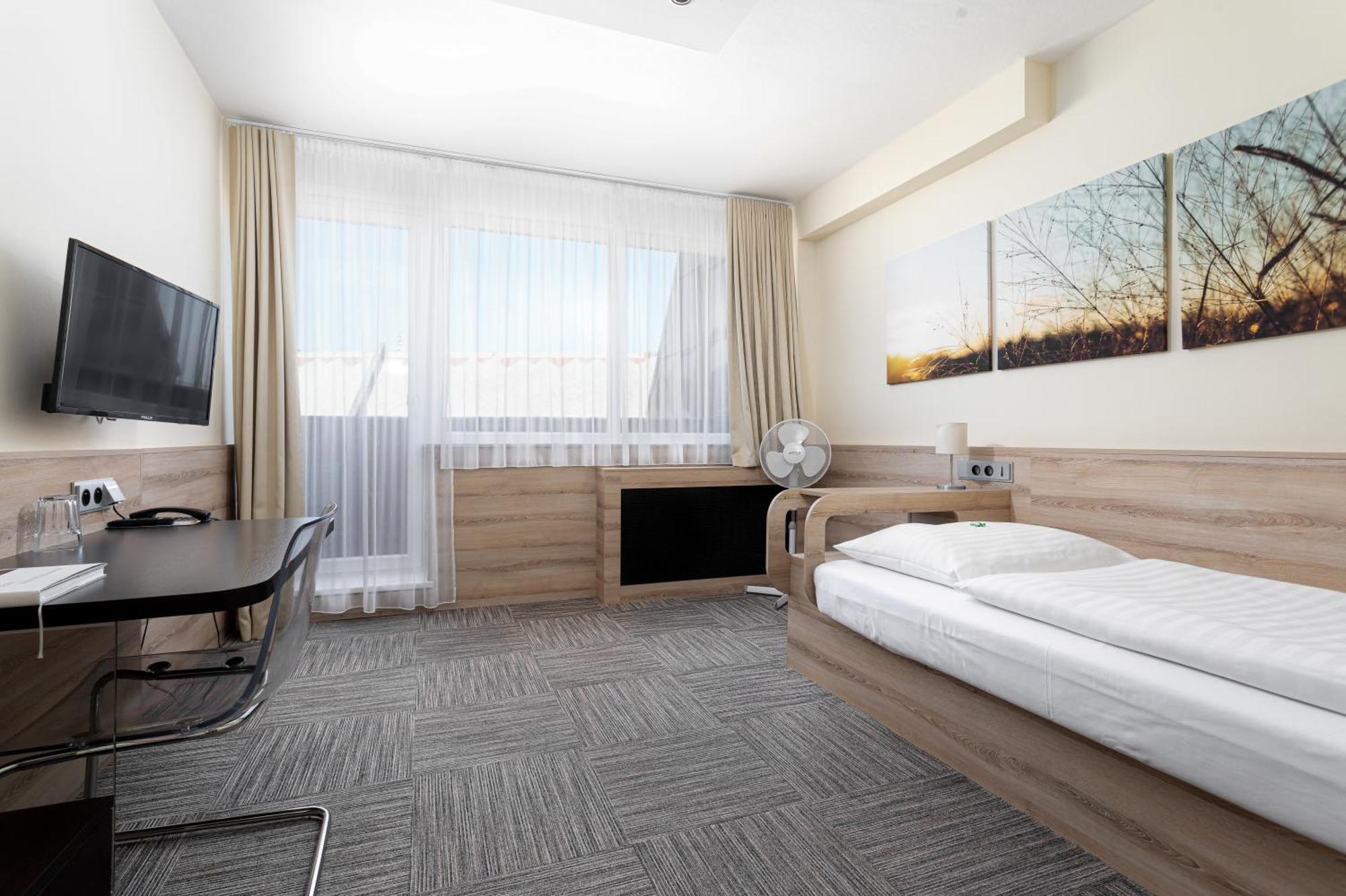 Hotel Koruna Опава Екстер'єр фото